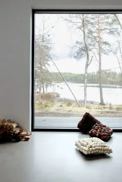 ByOn Pom Pom Kussen 45x45 Cm -Kussens winkel 40697 01 4 EnvironmentImage 4423303e07