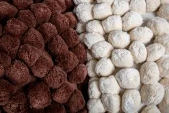 ByOn Pom Pom Kussen 45x45 Cm -Kussens winkel 40697 01 5 EnvironmentImage 2c7b6c49f3