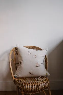 Fine Little Day Skiers Kussenhoes 48x48 Cm -Kussens winkel 40899 01 40 EnvironmentImage 71b849535b