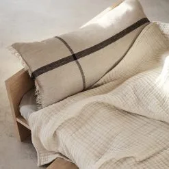 Ferm LIVING Calm Kudde Camel-black -Kussens winkel 43569 01 02 e1edb6c2ea