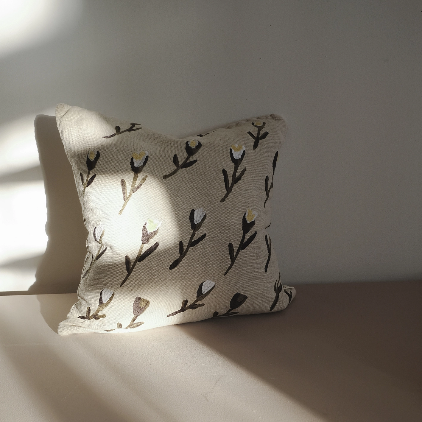 Fine Little Day Meadow Kussenhoes 48x48 Cm 6 Fine Little Day Meadow Kussenhoes 48x48 Cm - Afbeelding 4