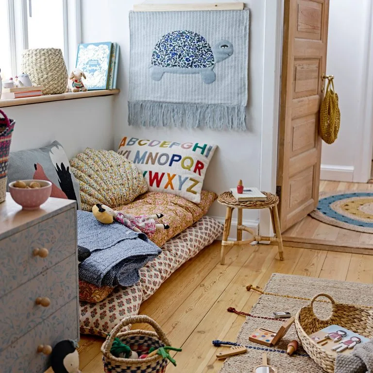 Bloomingville Lexi Kussen Alfabet 40x60 Cm 4 Bloomingville Lexi Kussen Alfabet 40x60 Cm - Afbeelding 2