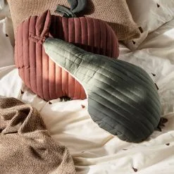 Ferm LIVING Pear Dekbedovertrek 70x100 Cm -Kussens winkel 502838 01 3 EnvironmentImage dc9e35deef