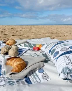 Almedahls Picknick Kussenhoes 47x47 Cm 9 Almedahls Picknick Kussenhoes 47x47 Cm -Kussens winkel 578028 01 42 EnvironmentImage 4f5e0c03ae