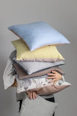 Mette Ditmer Hydrangea Kussen 40x60 Cm -Kussens winkel 578746 01 40 EnvironmentImage 1c10b5242b