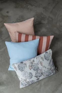 Mette Ditmer Hydrangea Kussen 40x60 Cm -Kussens winkel 578746 01 41 EnvironmentImage c1a02440bb